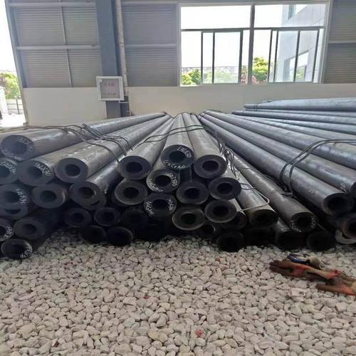 20#<a href='http://m.hnccbt.com/' target='_blank' style='color:#0000FF; text-decoration:underline;'>無縫鋼管</a>合肥熱扎流體管273*10標準8163貨源表 20#無縫鋼管合肥熱扎流體管273*10標準8163貨源表